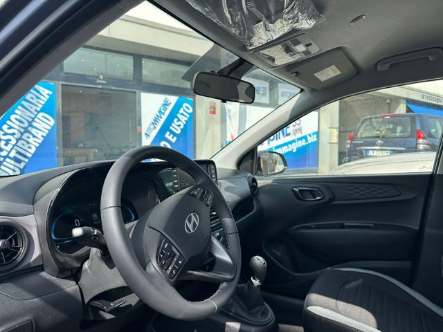 HYUNDAI i10 usata, con Autoradio