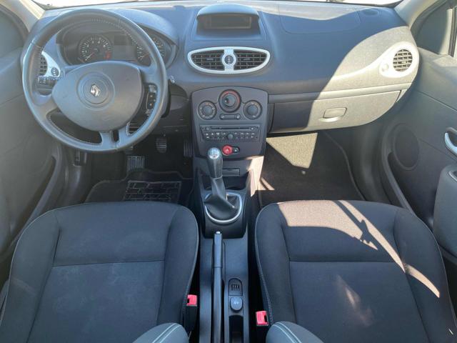 RENAULT Clio usata, con Autoradio