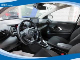 TOYOTA Yaris usata, con Autoradio