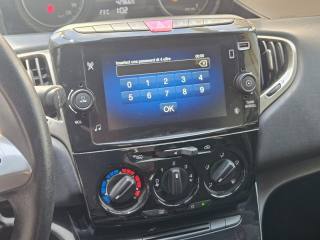 LANCIA Ypsilon usata, con Fendinebbia