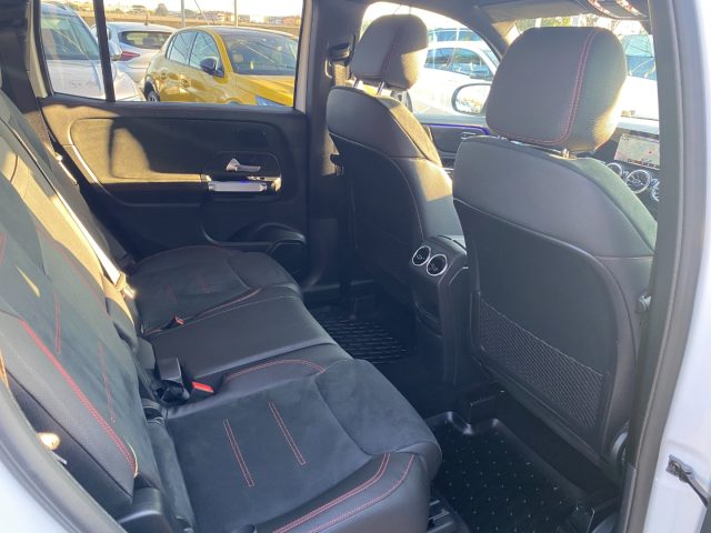 MERCEDES-BENZ GLB 200 usata, con Gancio traino