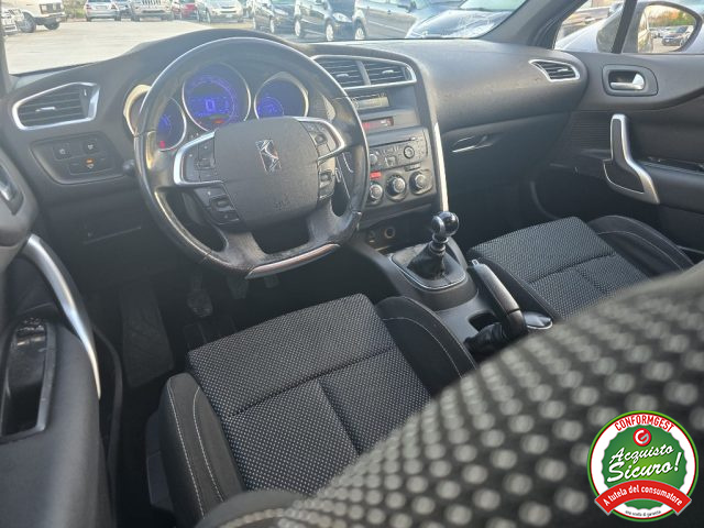 DS AUTOMOBILES DS 4 usata, con Sensori di parcheggio posteriori