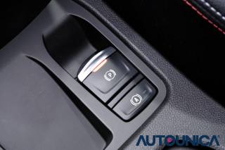 RENAULT Clio usata, con Specchietti laterali elettrici