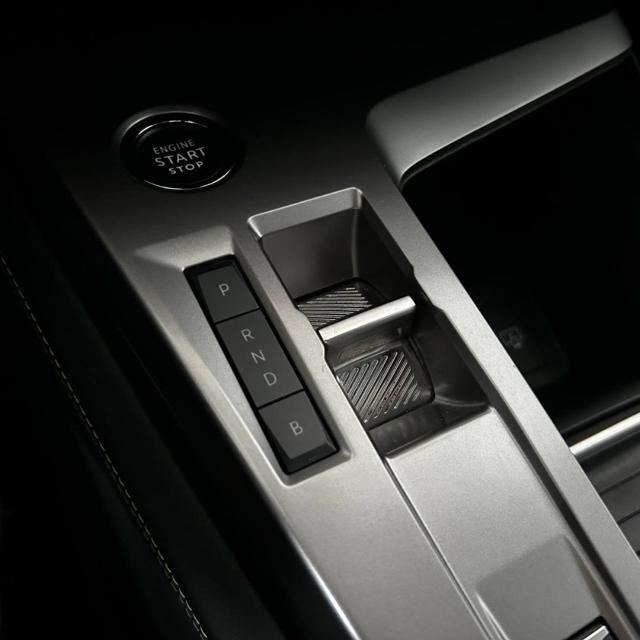 PEUGEOT 308 usata, con Luci diurne LED