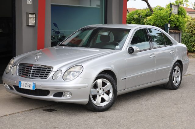 MERCEDES-BENZ E 220 usata, con Fendinebbia