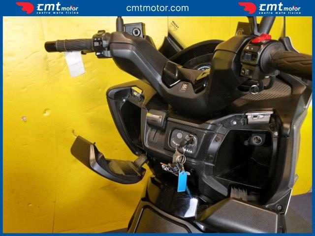 SUZUKI Burgman AN 400 usata 13