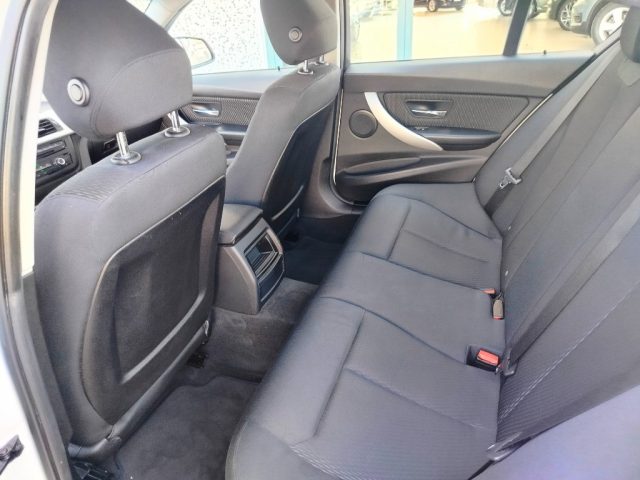 BMW 320 usata, con Controllo automatico clima
