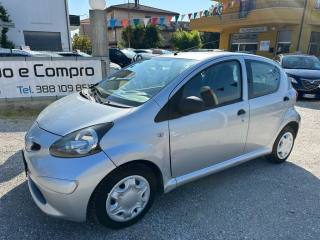 TOYOTA Aygo usata, con Airbag laterali