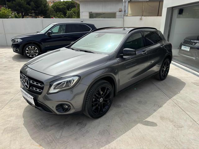 MERCEDES-BENZ GLA 200 usata, con Alzacristalli elettrici