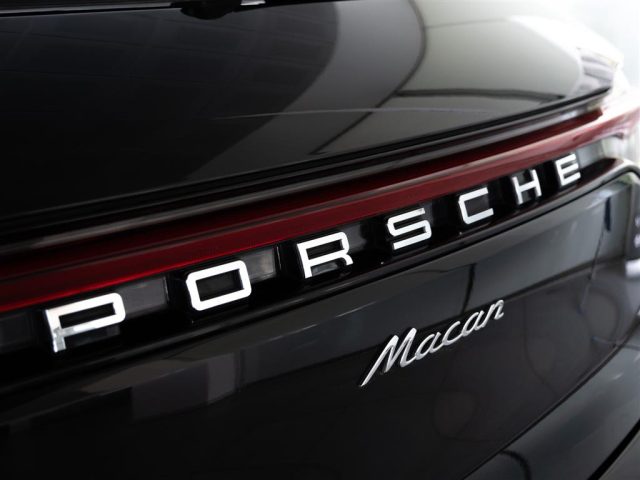 PORSCHE Macan usata 19