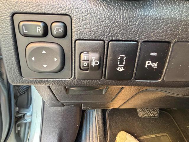 TOYOTA Auris Touring Sports usata, con Interni in pelle