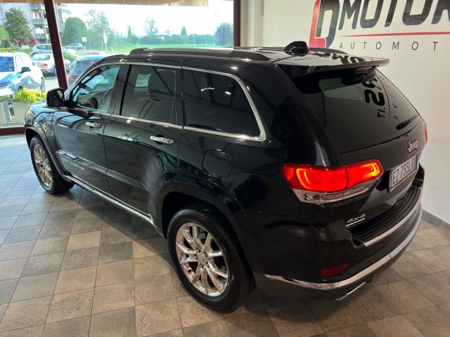 JEEP Grand Cherokee usata, con Autoradio