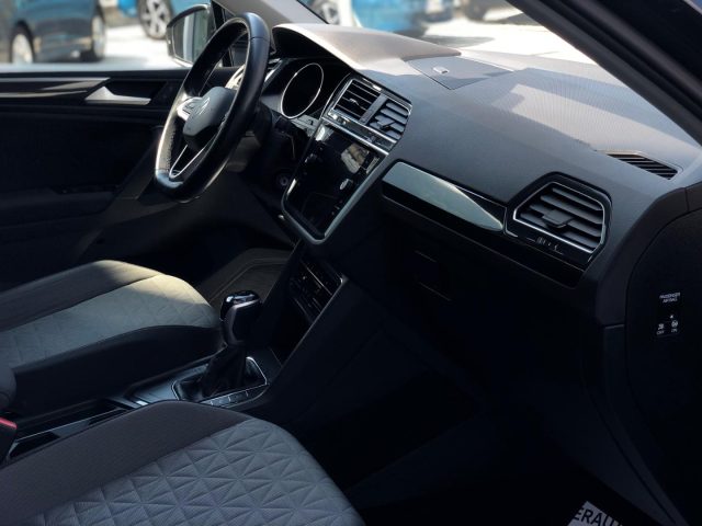 VOLKSWAGEN Tiguan usata, con Supporto lombare