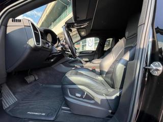 PORSCHE Cayenne usata, con Cerchi in lega