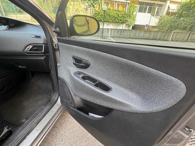 LANCIA Ypsilon usata 15