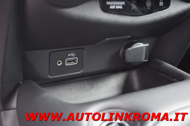 NISSAN Juke usata, con USB