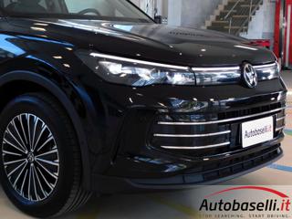 VOLKSWAGEN Tiguan usata, con Leve al volante
