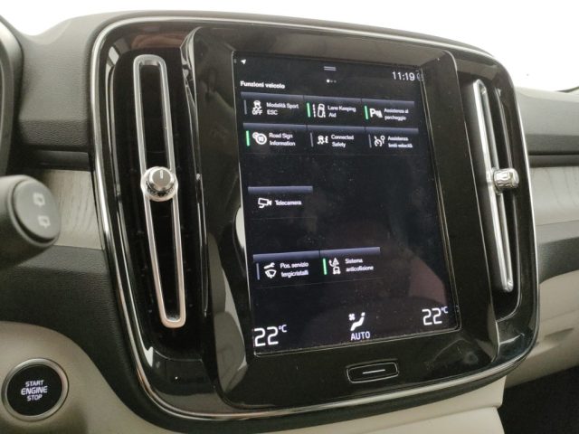 VOLVO XC40 usata, con Interni in pelle