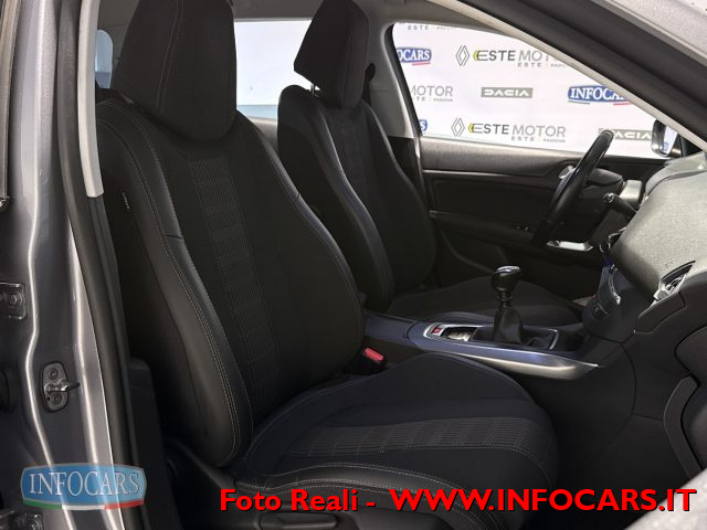 PEUGEOT 308 usata, con Autoradio