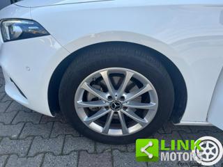 MERCEDES-BENZ A 200 usata, con Sedile posteriore sdoppiato