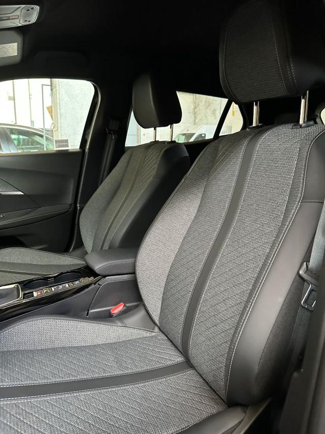 PEUGEOT 2008 usata, con Autoradio