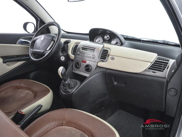 LANCIA Ypsilon usata 11