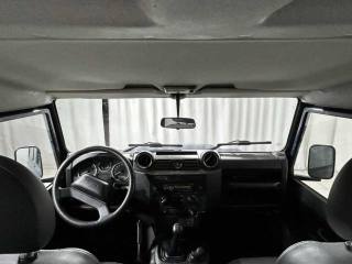 LAND ROVER Defender usata 14