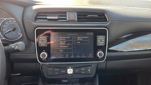 NISSAN Leaf usata, con Autoradio digitale