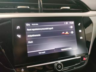 OPEL Corsa usata, con USB