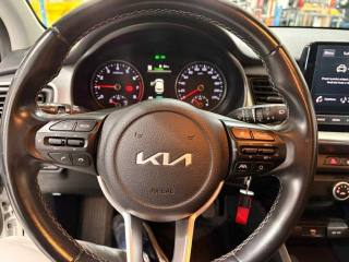 KIA Stonic usata, con Autoradio digitale