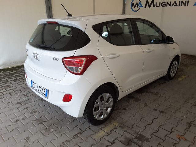 HYUNDAI i10 usata, con USB