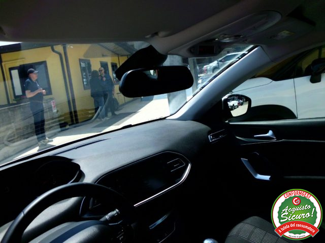 PEUGEOT 308 usata, con Autoradio digitale
