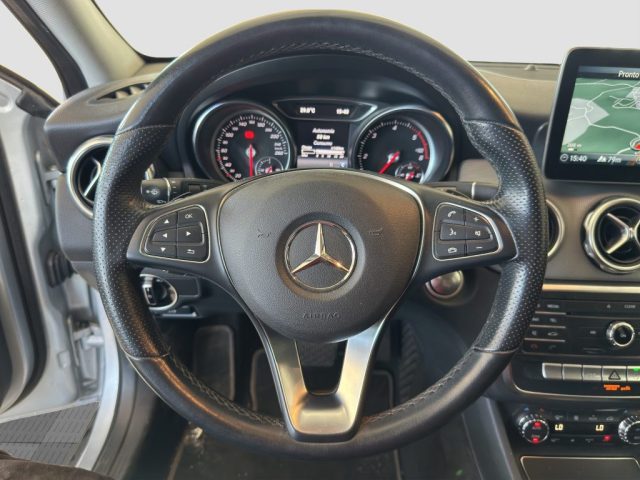MERCEDES-BENZ CLA usata 12