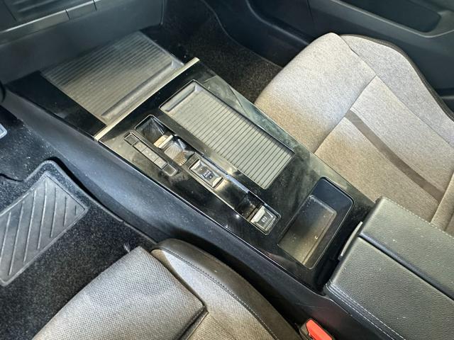 OPEL Astra usata, con Specchietti laterali elettrici