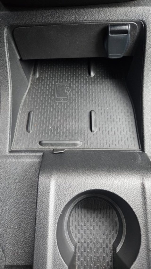 NISSAN Townstar usata, con Riconoscimento dei segnali stradali