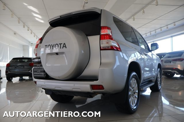 TOYOTA Land Cruiser usata, con Sound system