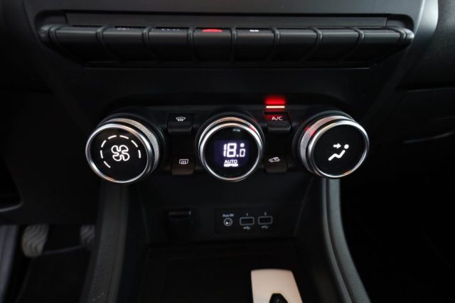 RENAULT Captur usata 10