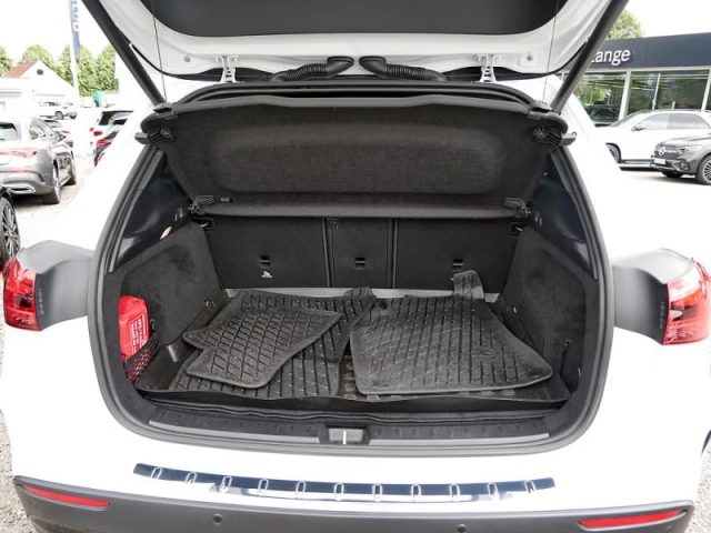 MERCEDES-BENZ GLA 200 usata, con Interni in pelle