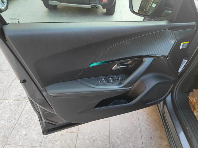 PEUGEOT 2008 usata, con Sistema di navigazione