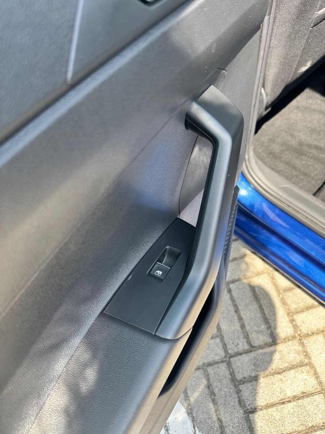 VOLKSWAGEN Polo usata, con Sedile posteriore sdoppiato