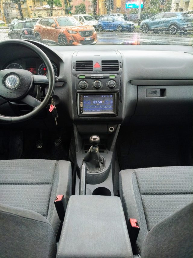 VOLKSWAGEN Touran usata, con Controllo trazione