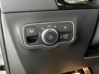 MERCEDES-BENZ GLA 200 usata, con Sedili riscaldati