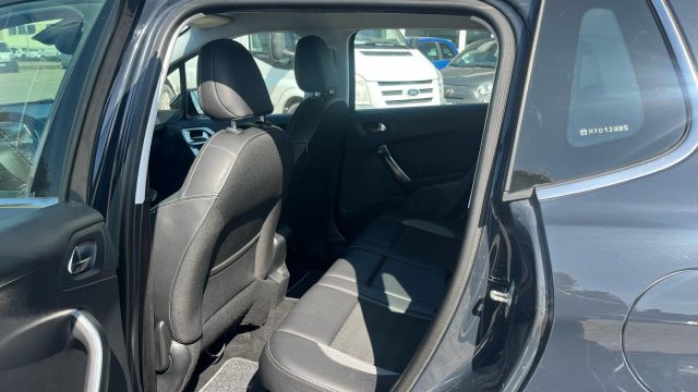 PEUGEOT 2008 usata, con Volante in pelle