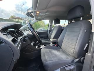 VOLKSWAGEN Touran usata, con Autoradio