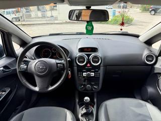 OPEL Corsa usata, con Cruise Control