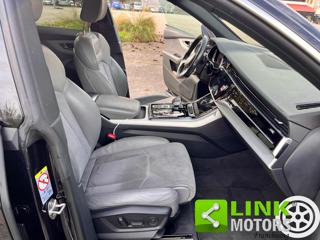 AUDI Q8 usata, con Bluetooth