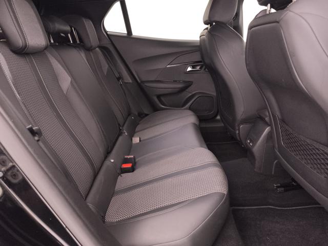 PEUGEOT 2008 usata, con Sensori di parcheggio anteriori