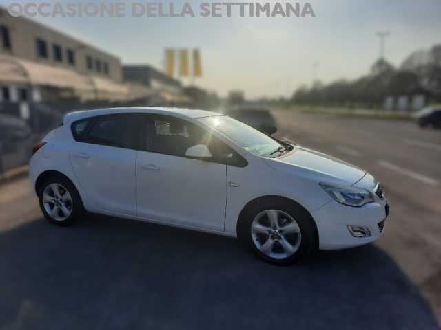 OPEL Astra usata, con Airbag laterali