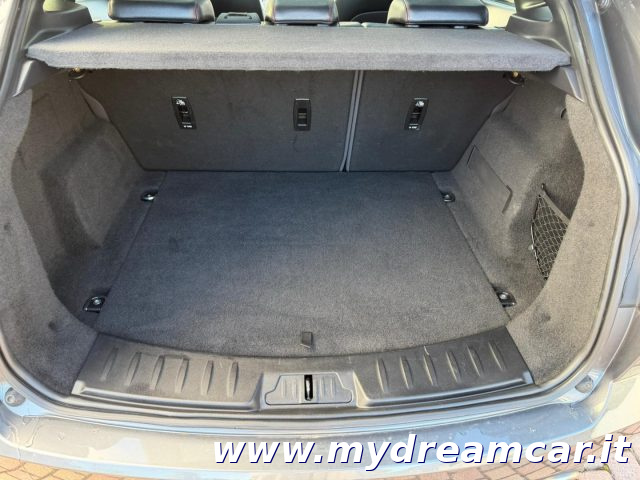 JAGUAR E-Pace usata, con Autoradio digitale