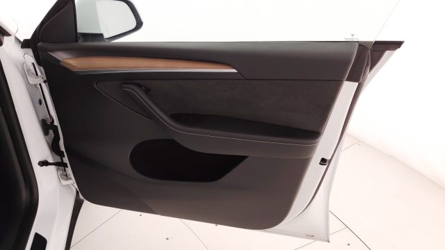 TESLA Model Y usata, con Airbag testa